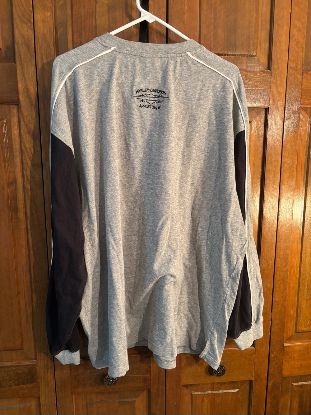 Harley-Davidson Appleton Wisconsin Gray Long-sleeve T-Shirt - Picture 7 of 7